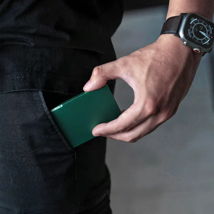 Puncube Mech Wallet: Cool Fidget Mechanical Wallet