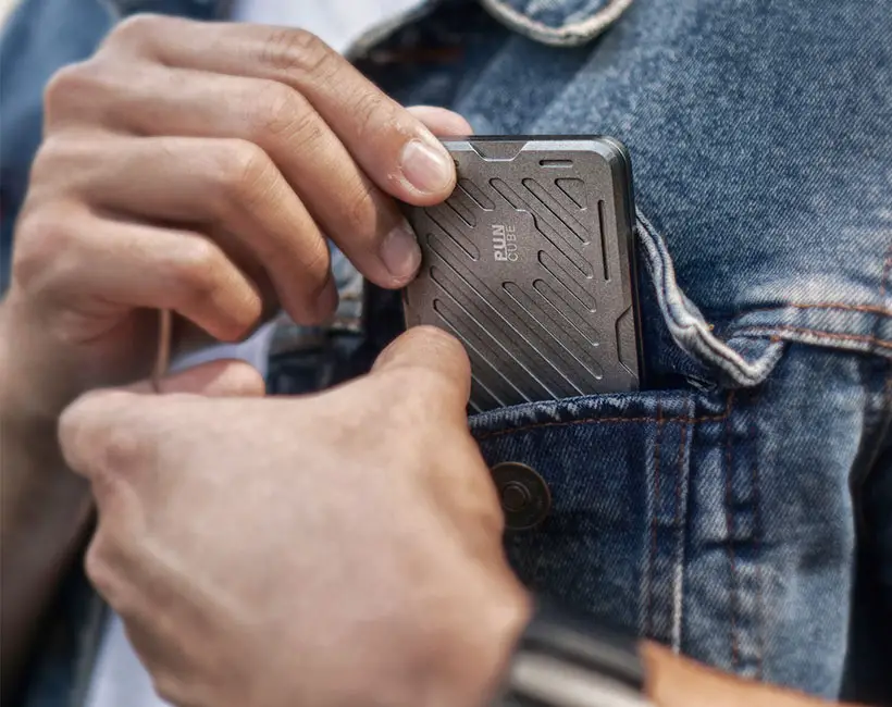 Puncube Mech Wallet: Cool Fidget Mechanical Wallet