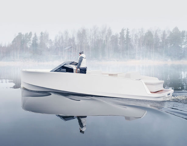 Q-Yachts Q30 Electric Boat