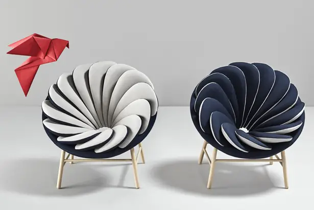 Quetzal Chair Features Bi-color Pillows to Create Attractive Visual Impact