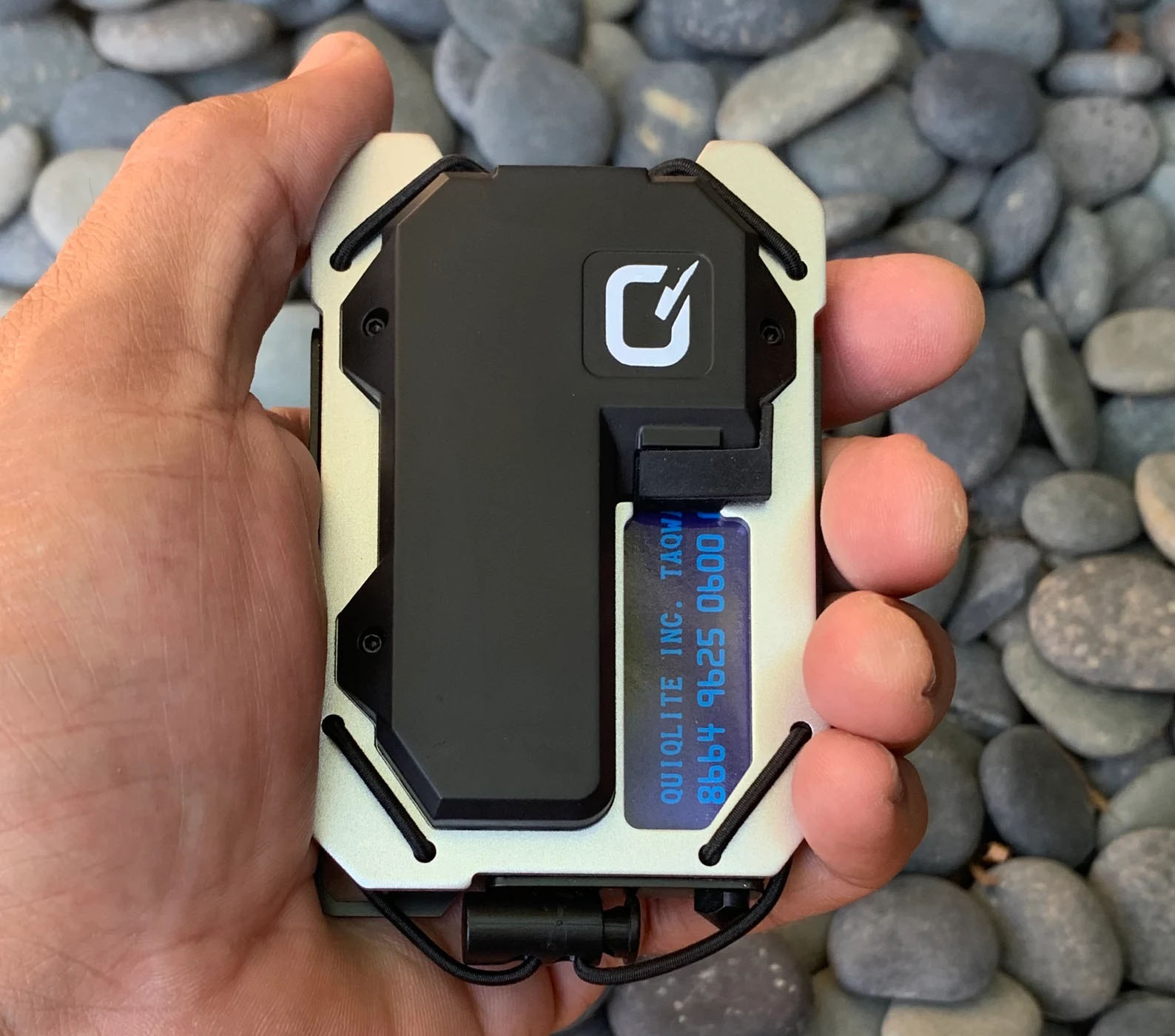QUIQLITE Tactical Wallet With USB Rechargeable Flashlight