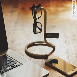 Stylish Mini Rack For Your Glasses by Ilana Seleznev