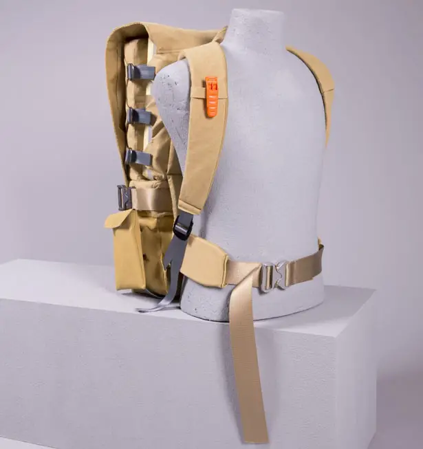 Radio Backpack by Iman Abdurrahman and Studio Joris de Groot