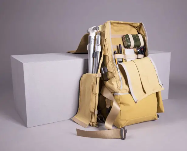 Radio Backpack by Iman Abdurrahman and Studio Joris de Groot