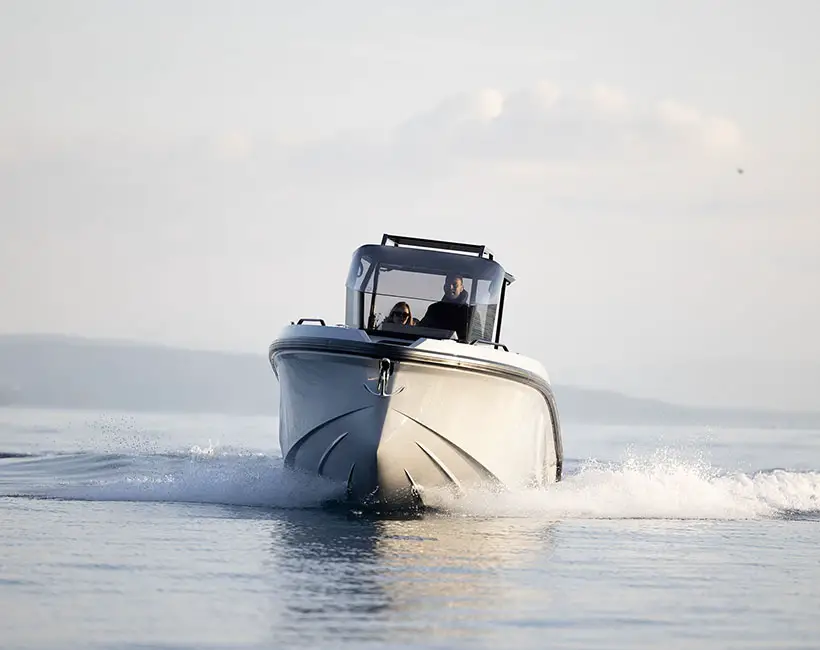 RAND Roamer 29 Boat by Marek Weidlich