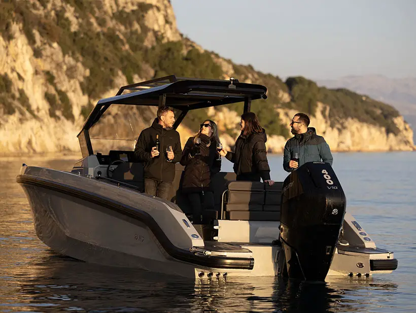 RAND Roamer 29 Boat by Marek Weidlich