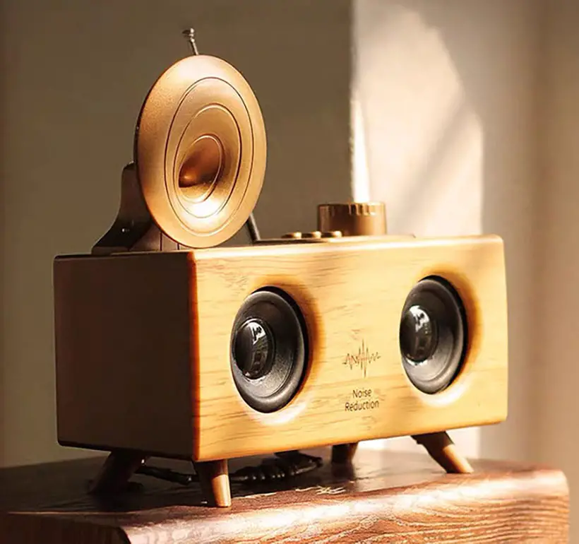 Retro Chic Wireless Bluetooth Speaker