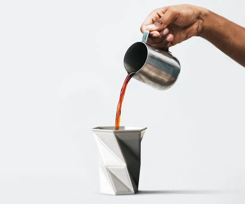 REUSABLE Foldable Cup by Kalina Gotseva