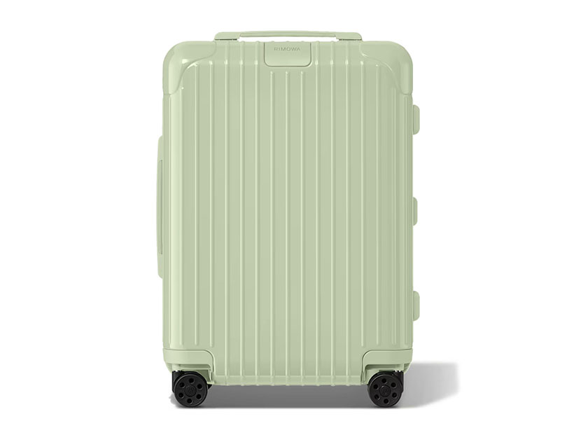 RIMOWA Essential Cabin Bag in Pastel Color
