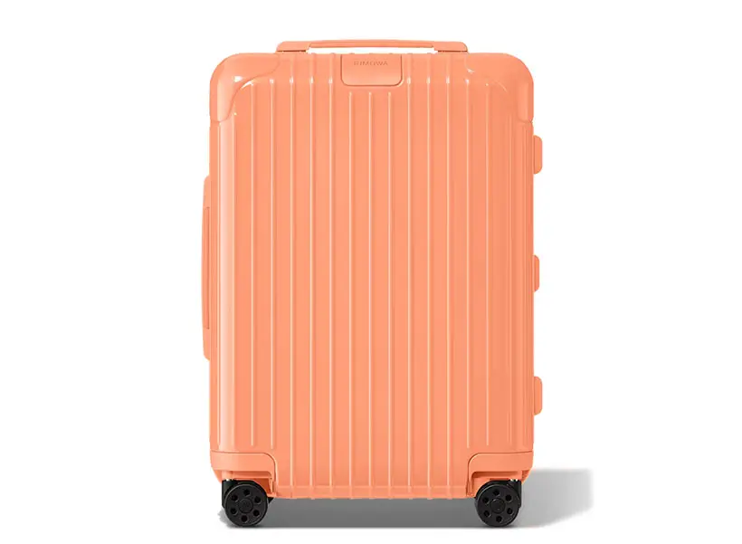 RIMOWA Essential Cabin Bag in Pastel Color