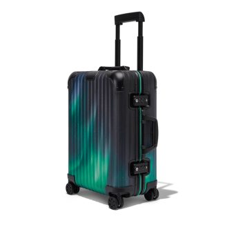 Limited Edition Rimowa Original Cabin Aurora Boralis Pays Tribute To The Natural Phenomenon of The Aurora Borealis