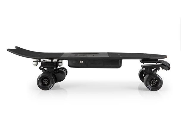 Riptide R1 Black Skateboard for Enjoyable Carving Session