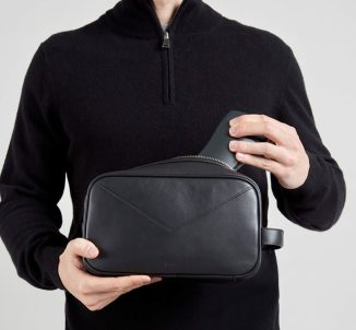 Rise & Fall Men’s Italian Leather Washbag for Simple and Stylish design