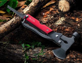 RoverTac Multitool Hatchet Provides a Survival Gear for Adventure Seekers