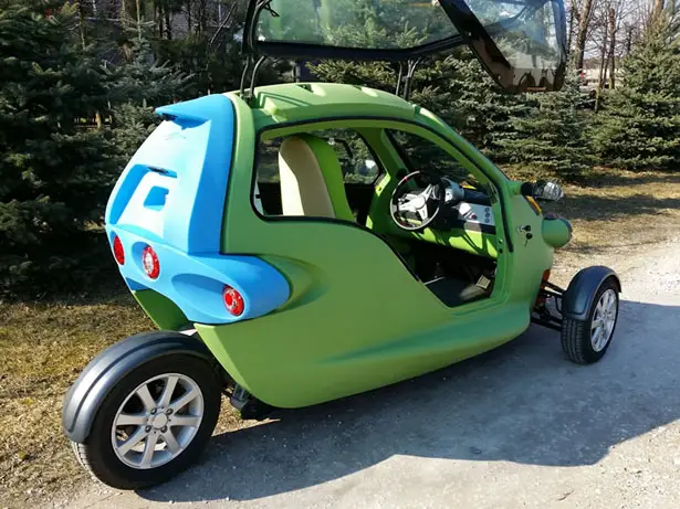 Sam Three Wheeled Small Electric Vehicle