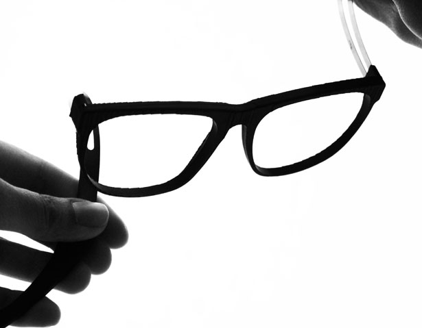 Screwless, Super-elastic Concept Glasses by Neethu Mathew