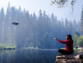 Skydio R1 Self-Flying Camera Drone Captures Cinematic Footage in Real-Time
