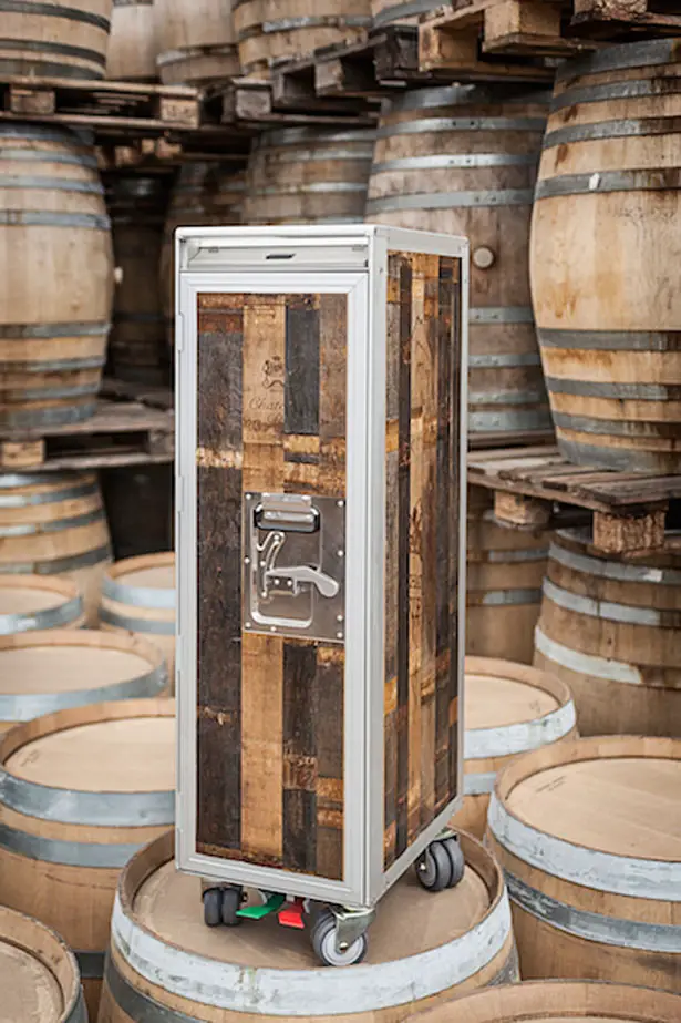 Skypak La Barrique Trolley Made of Wine Barrel