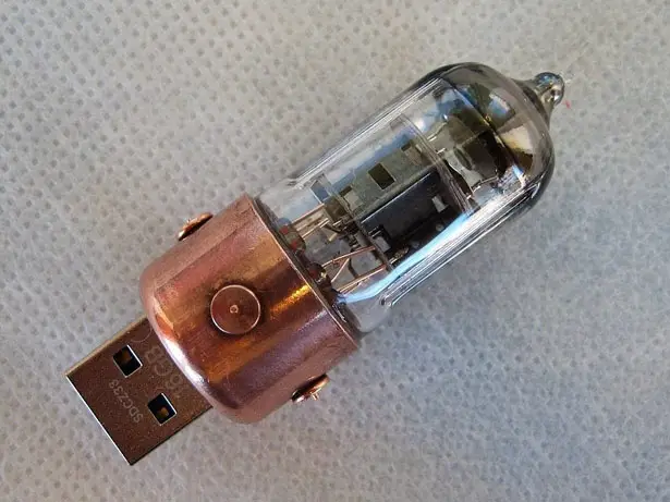 Cool Slavatech 8GB Pentode Radio Tube USB Flash Drive