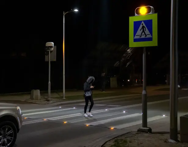 SmartPass - A Smart Pedestrian Crossing System by 2sympleks for Euroasfalt