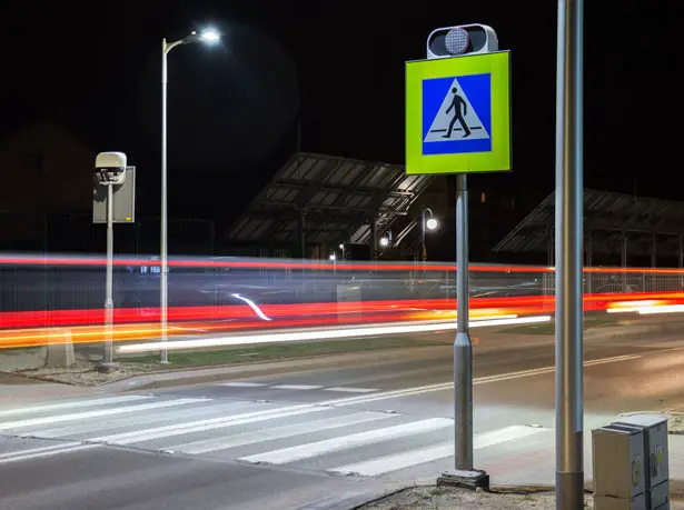 SmartPass - A Smart Pedestrian Crossing System by 2sympleks for Euroasfalt