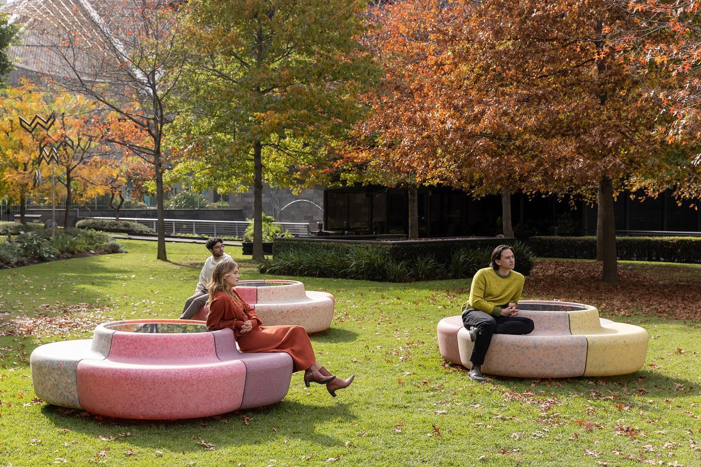 Solar-Powered Bench Uses Sun's Energy To Spin Slowly