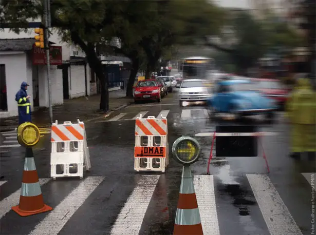 Modular Sólo Traffic Light for Variety Urban Signaling Functions