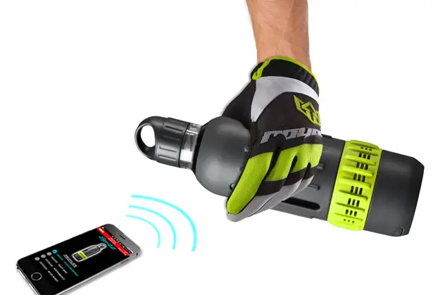SPRITZ Sports Water Bottle with Integrated Wireless Speaker by Manoj Sabnani