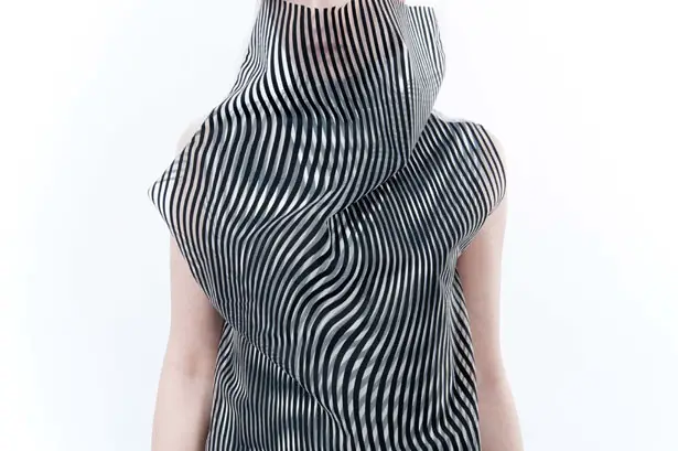 SS17 Fashion Design Uses Optical Illusion to Create Motion Illusion for