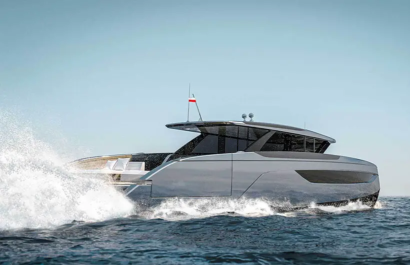 Sunreef 55 Ultima Hybrid Yacht