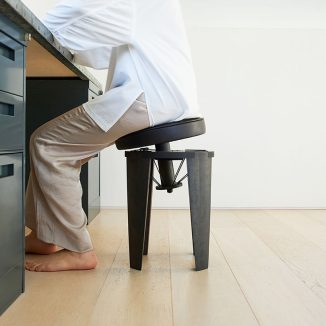 Swing Ao Stool Keeps Your Body Active When Sitting