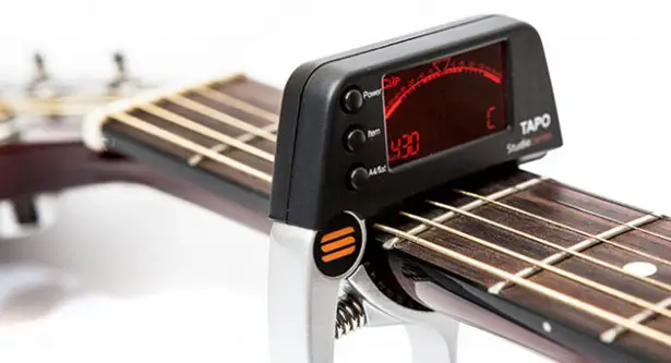 TAPO - Guitar Capo with Built-In Tuner