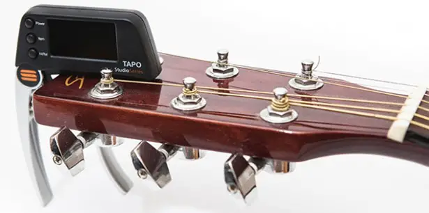 TAPO - Guitar Capo with Built-In Tuner