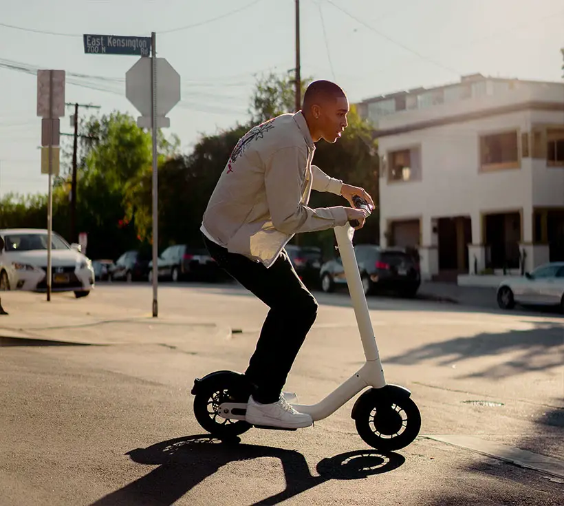 Taur Electric Road Scooter by Carson Brown