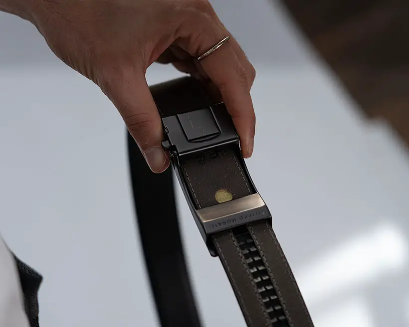 Tech Belt Opens With a Simple Press of a Button