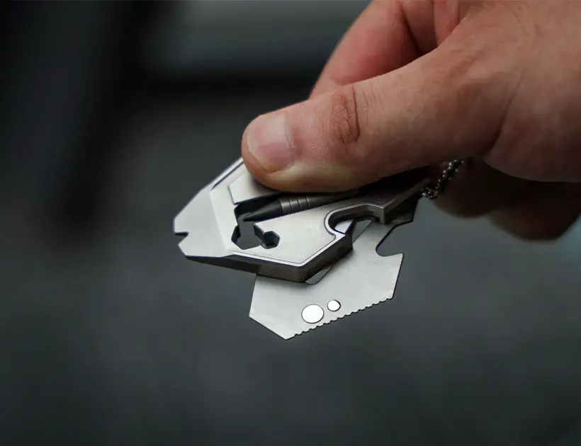 The Flounder 2.0 - A Reliable 13-in-1 Titanium EDC Multitool Pendant