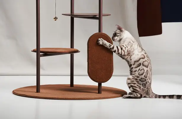 Three Poles Cat Tower by Jiyoun Kim and Hannah Lee