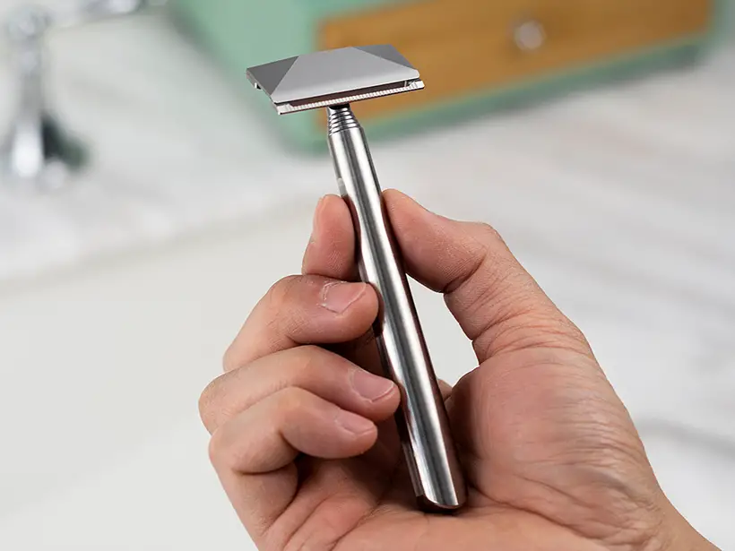 Titaner TiGlide Titanium Razor