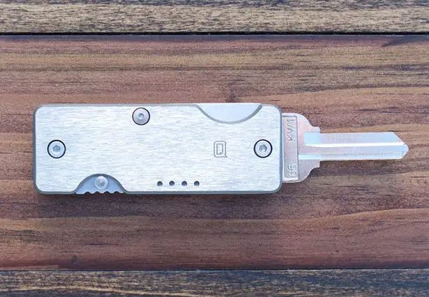 Titanium Mini Q - A Key Organizer and Knife for Everyday Carry by Bryce Alexander