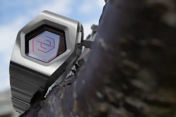 Tokyoflash Kisai Spider LCD Watch Was Inspired by Spider’s Web