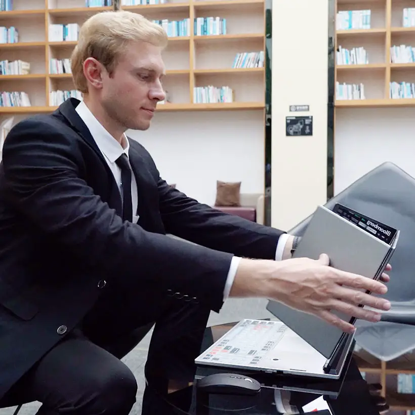 TriMax Pro - Triple-Screen Laptop for Max Productivity