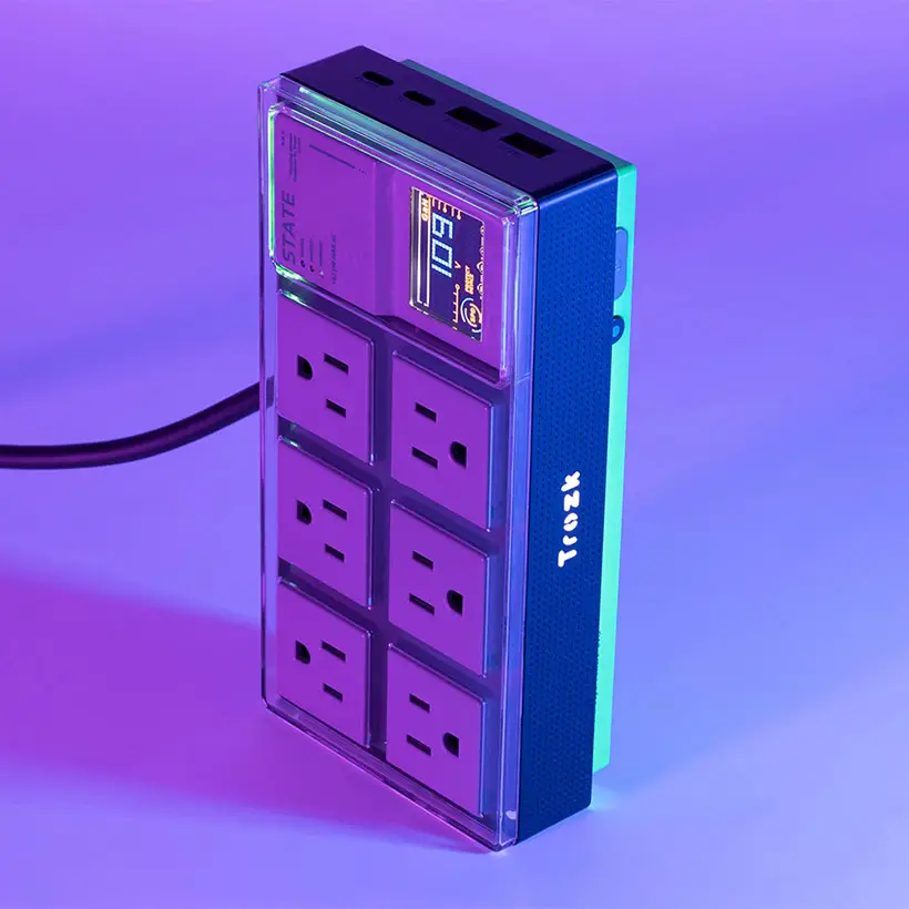 Trozk 65 RGB Charging Station