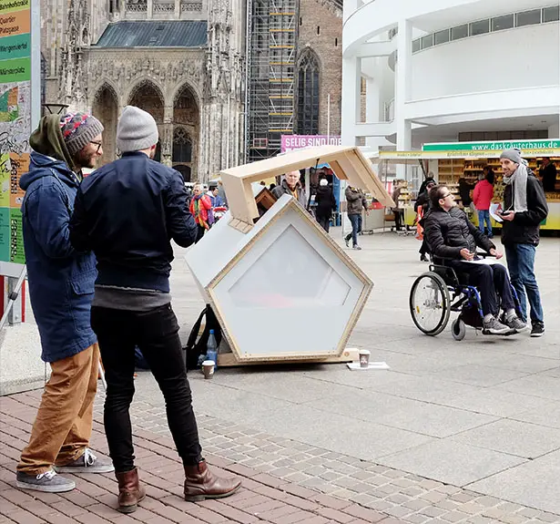 Ulmer Nest - a Solar Powered Pod for Homeless People in Winter