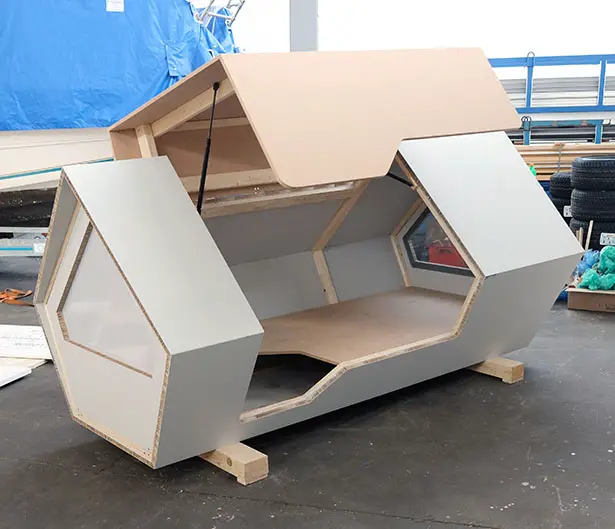 Ulmer Nest - a Solar Powered Pod for Homeless People in Winter