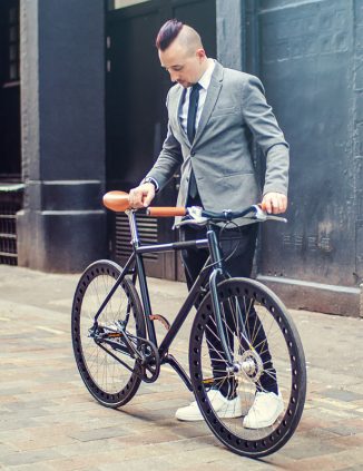Maintenance-Free Urbanized Bicycle Features Airless Tires for Big City Living