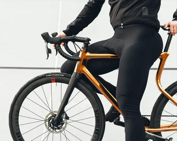 Urwahn Bikes x Schmolke Carbon High-end Racing Bike