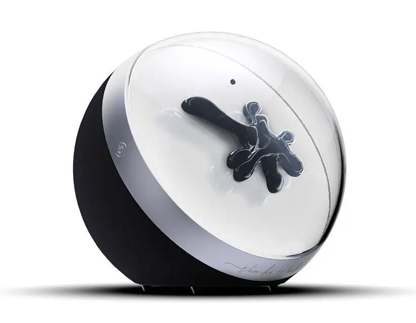 Van der Waals - speaker with 9 inch ferromagnetic visualizer