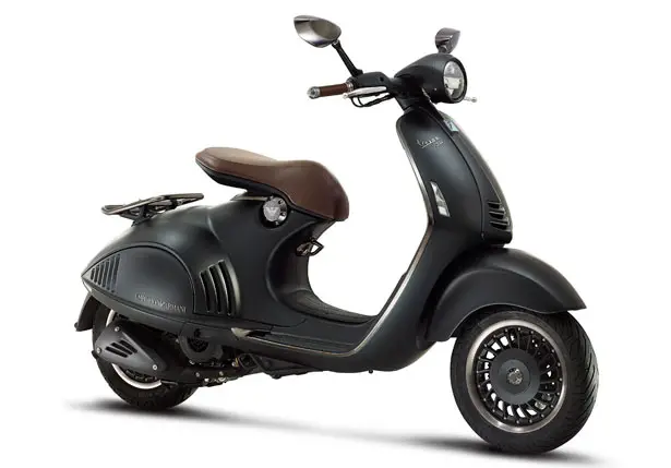 Vespa 946 Emporio Armani