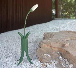 Nature Inspired Weed Lamp by Jinying Cheng