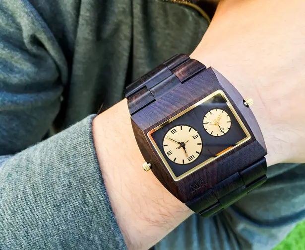 Stylish WeWood Jupiter Black Gold TL Wooden Watch